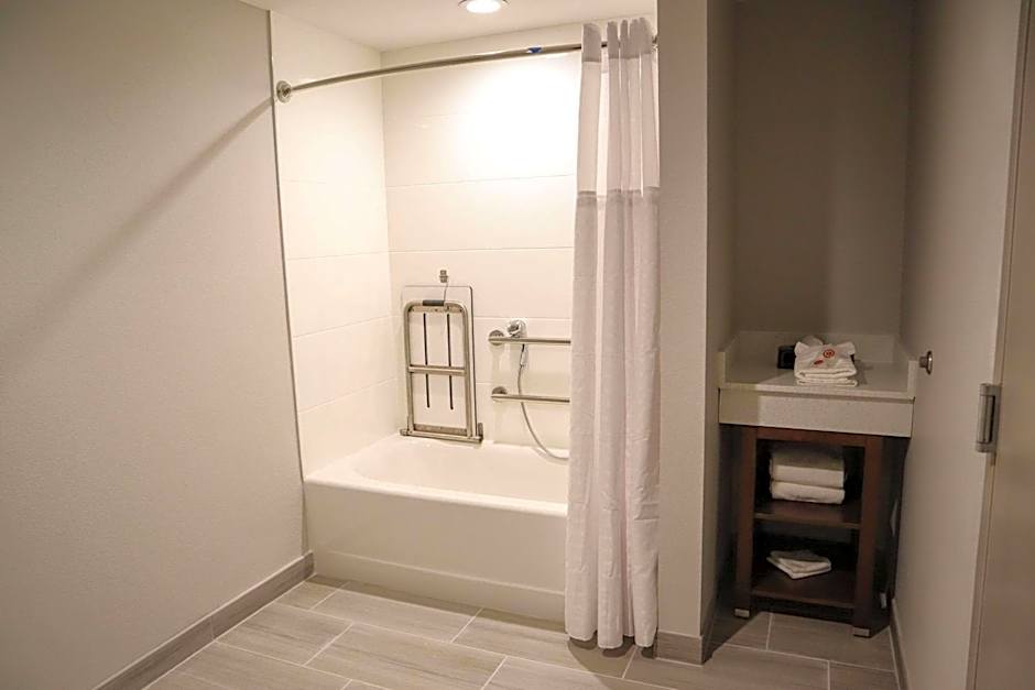 Comfort Suites Gainesville Near University