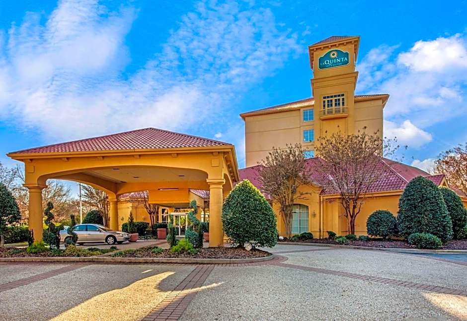 La Quinta Inn & Suites by Wyndham Winston-Salem