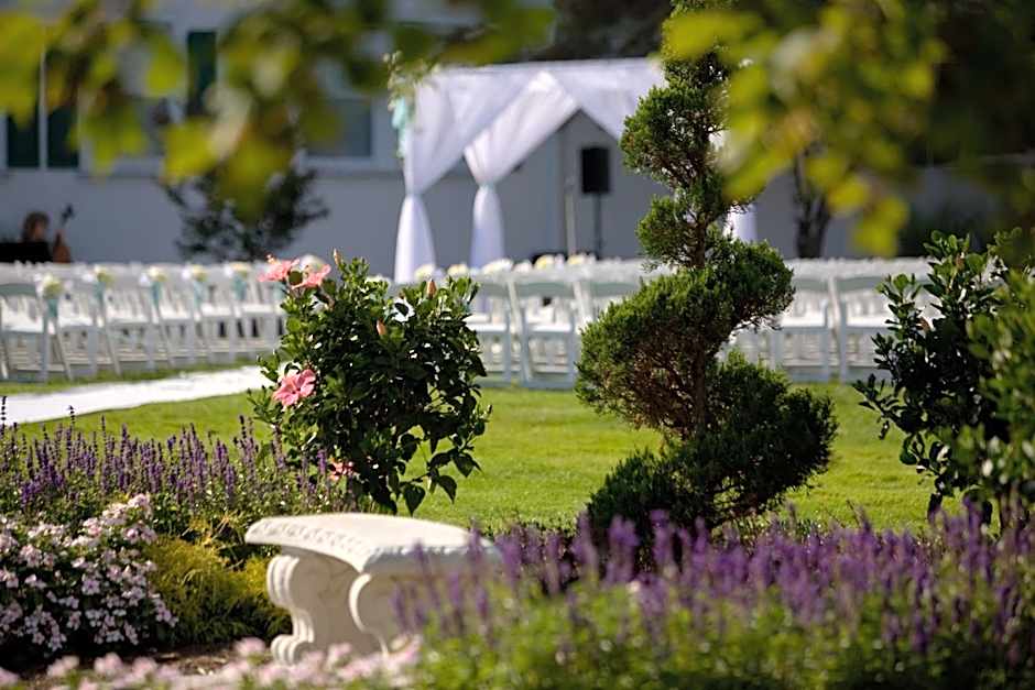 Seaview Hotel, a Dolce by Wyndham