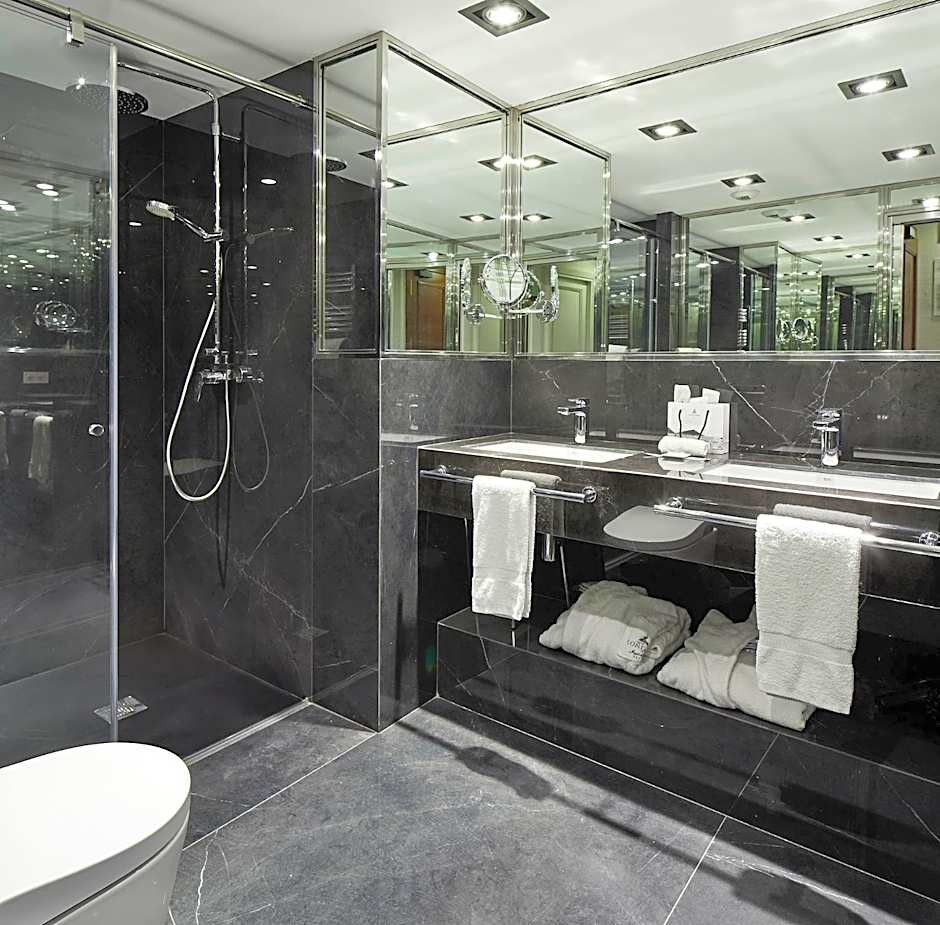 Hotel De Londres Y De Inglaterra