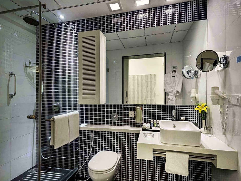 Grand Mercure Vadodara Surya Palace