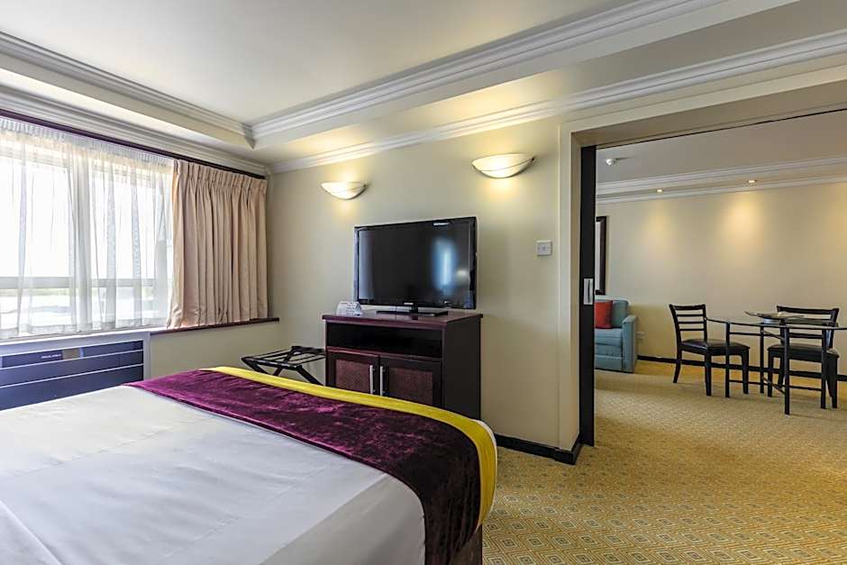 Cresta President Hotel