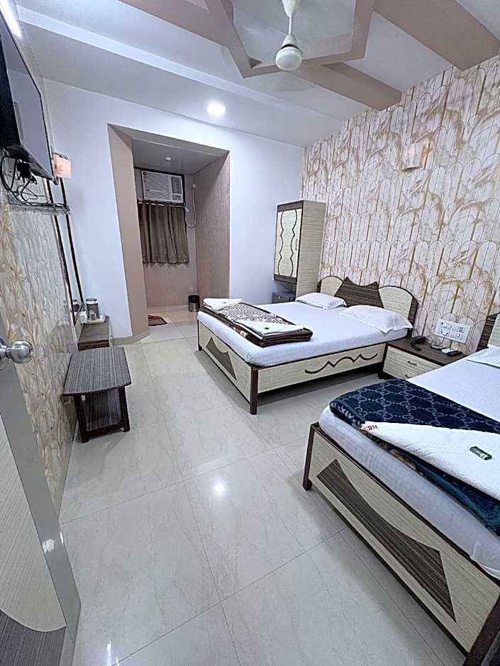 Hotel Broadway Colaba