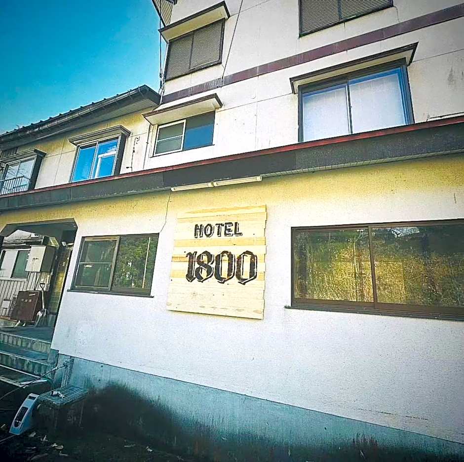 HOTEL1800
