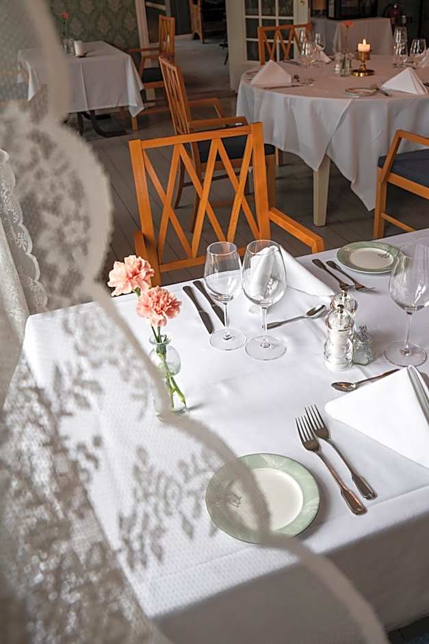 Gloppen Hotell - by Classic Norway Hotels
