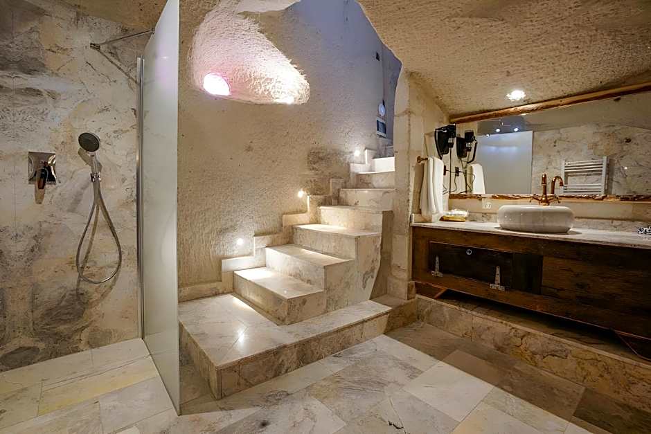 Artemis Cave Suites - Adults Only