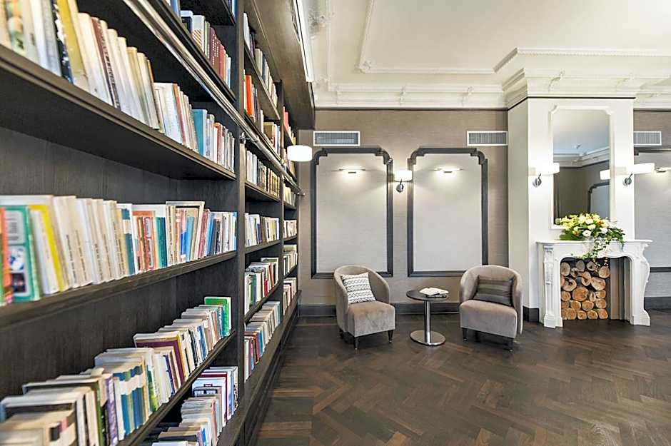 Red Baron Hotel & Restaurant