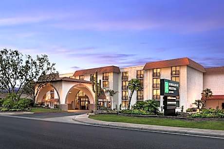 1 KING/2 QUEENS TWO BEDROOM PRESIDENTIAL STE