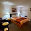 Motel West