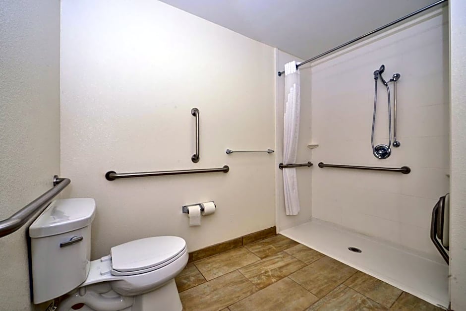 Holiday Inn Express & Suites Page Lake Powell Area By IHG