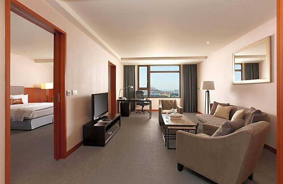 Photo 1 of 12 of Suite, City View