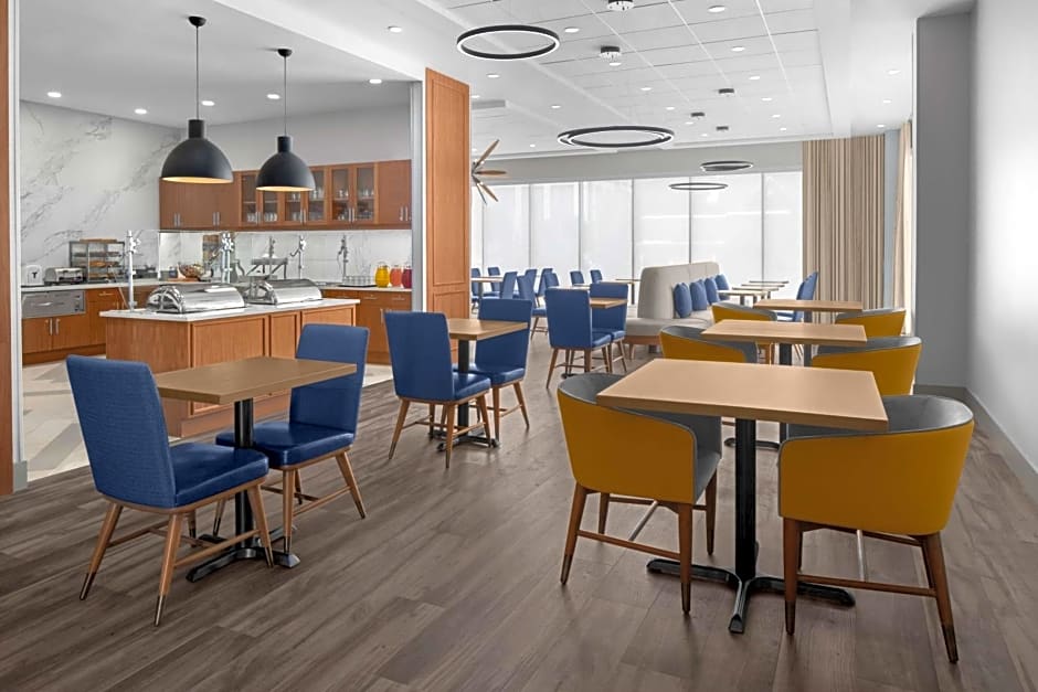 Homewood Suites by Hilton Charlotte Uptown First Ward