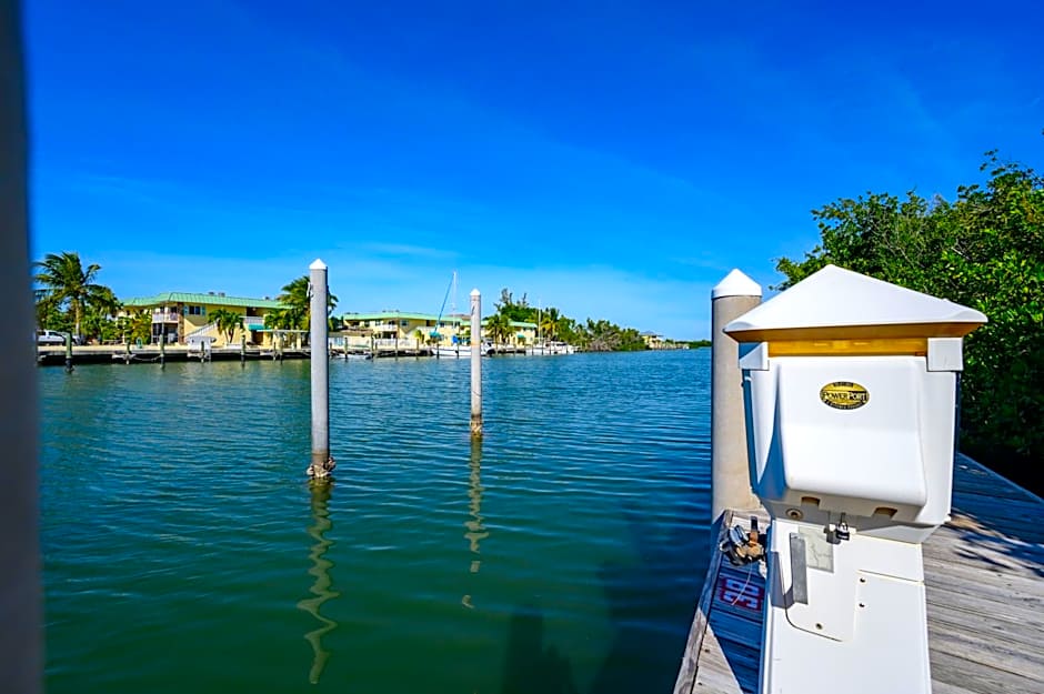 Coco Plum Beach & Tennis Club & Marina
