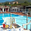 Hotel Riviera 3 Stelle con piscina estiva gratuita e garage a pagamento
