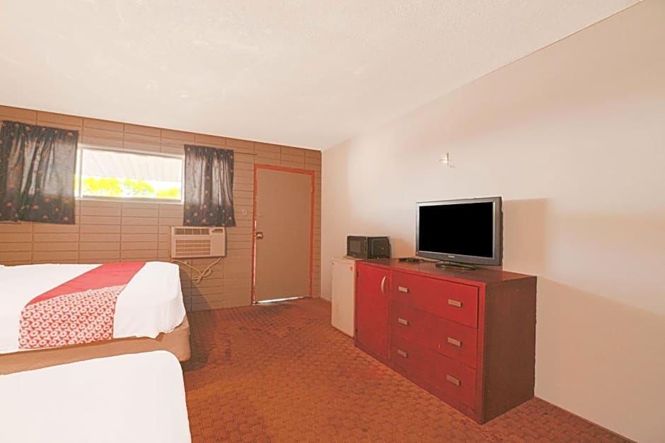 Town & Country Motel Bossier City by OYO