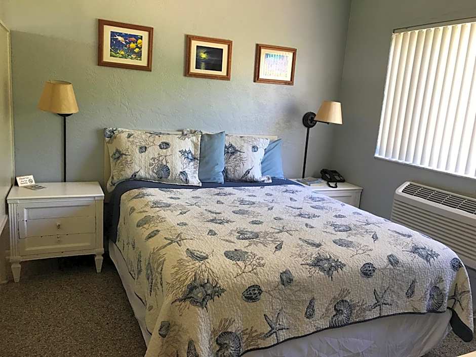 South Beach Inn - Cocoa Beach