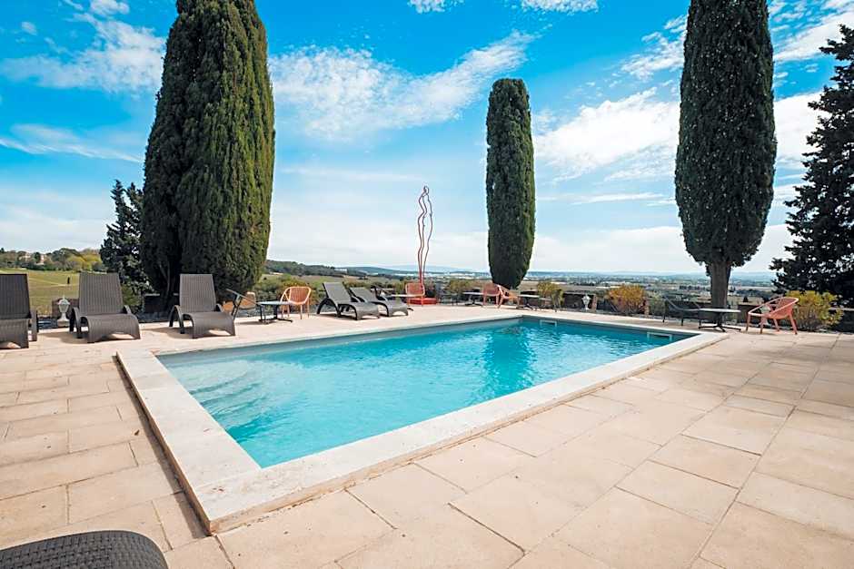 Hostellerie du Chateau des Fines Roches