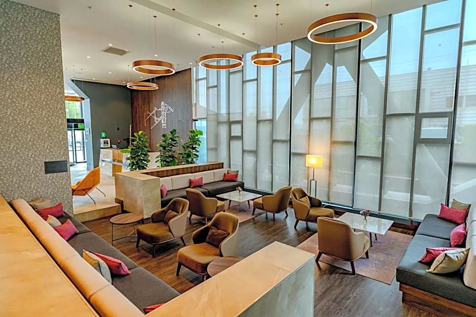 Courtyard by Marriott Santiago Airport