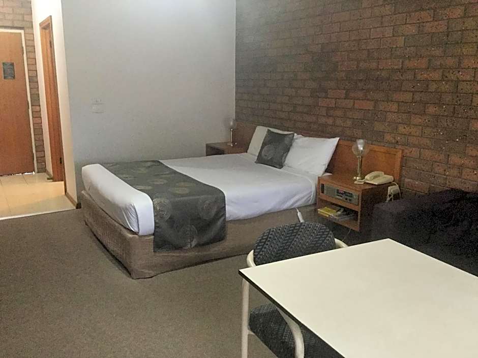 Sportslander Motor Inn