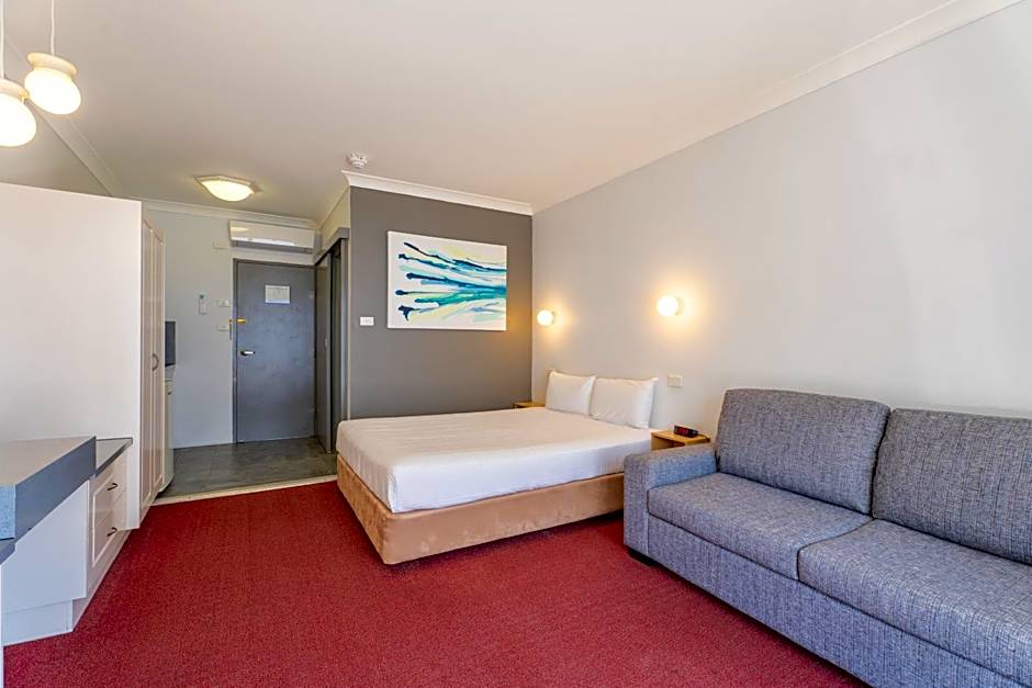Port Aloha Motel