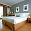 Evergreen Place Siam by UHG