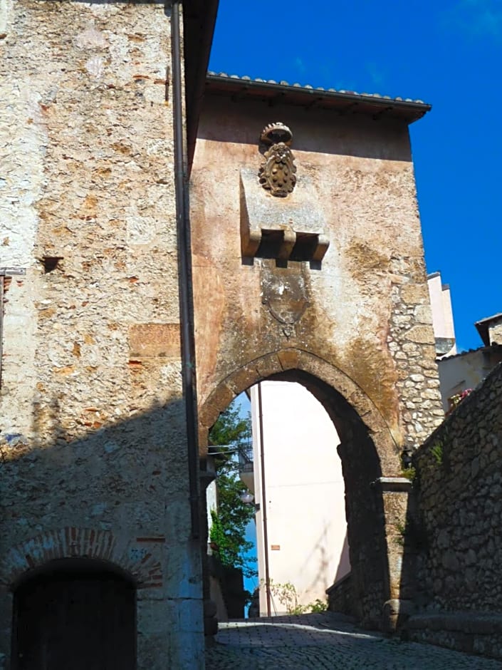 La Bifora e Le Lune Vico sotto gli archi 5