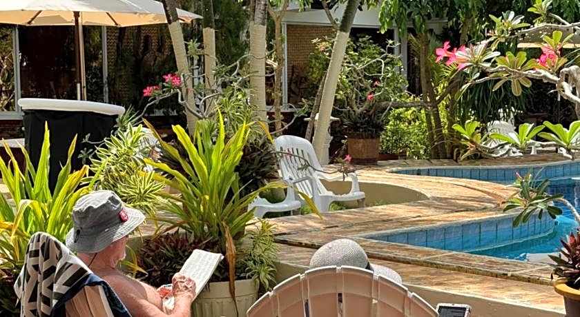 Deep Forest Garden Hotel