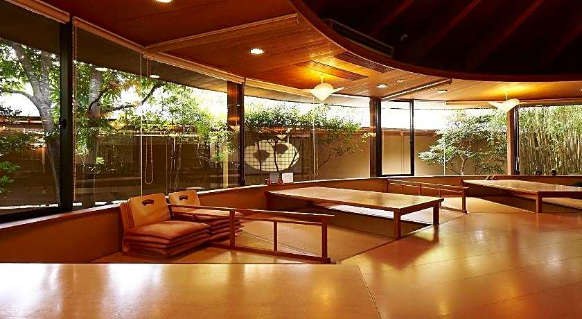 Ryokan Yakakutei