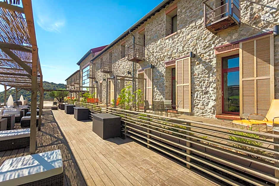 Domaine Riberach - Restaurant étoilé - Spa - Piscine naturelle - Vignoble bio