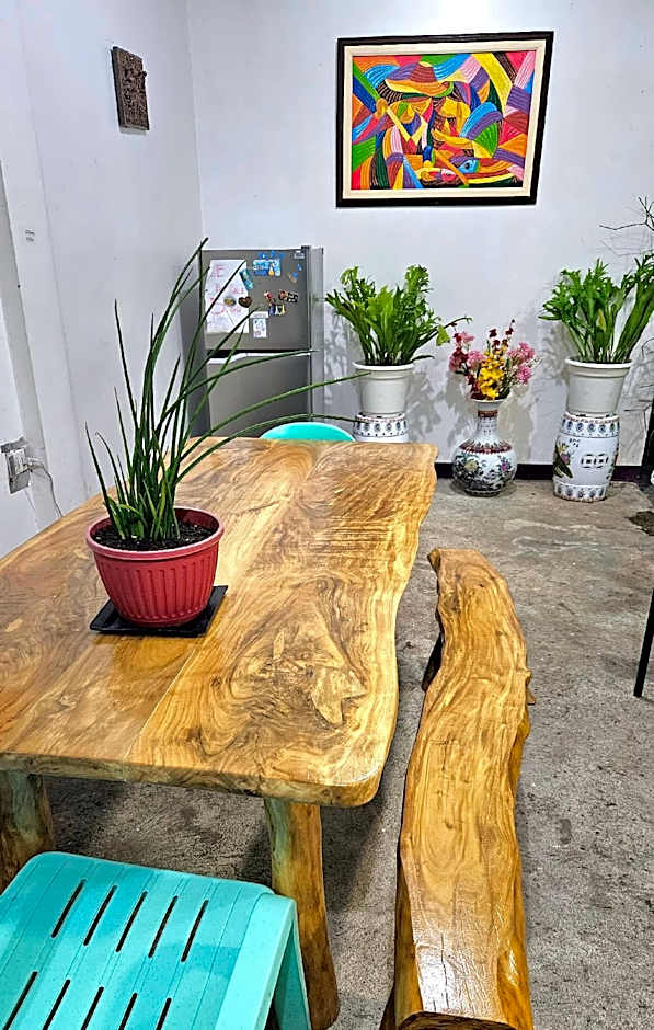 SJ Pabua Travellers Inn