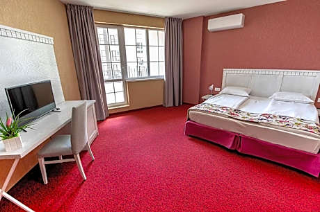Double or Twin Room with Balcony
