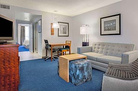 King Suite with Sofa Bed and Bay View - Non-Smoking