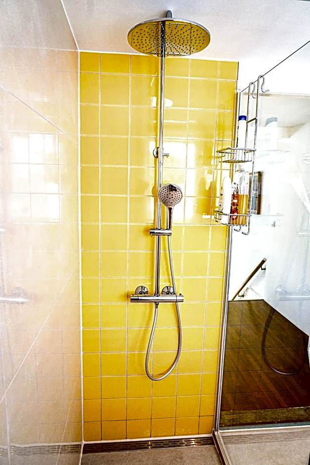 The Balcony at Prinsen Canal apartment Amsterdam