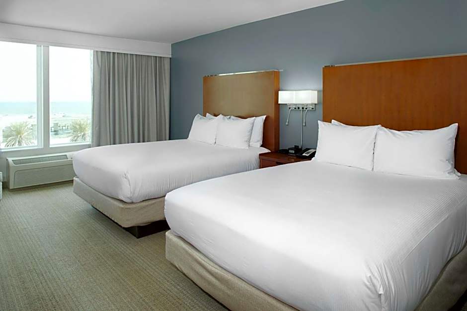 DoubleTree by Hilton Biloxi