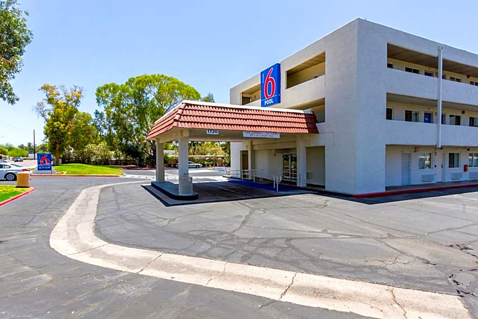 Motel 6-Tempe, AZ - Phoenix - Priest Dr