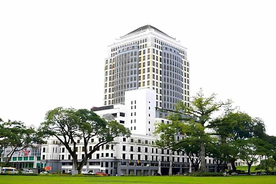 Merdeka Palace Hotel & Suites