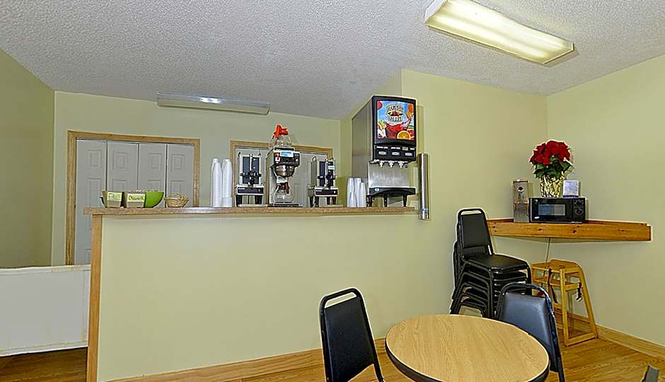 Americas Best Value Inn St. Ignace