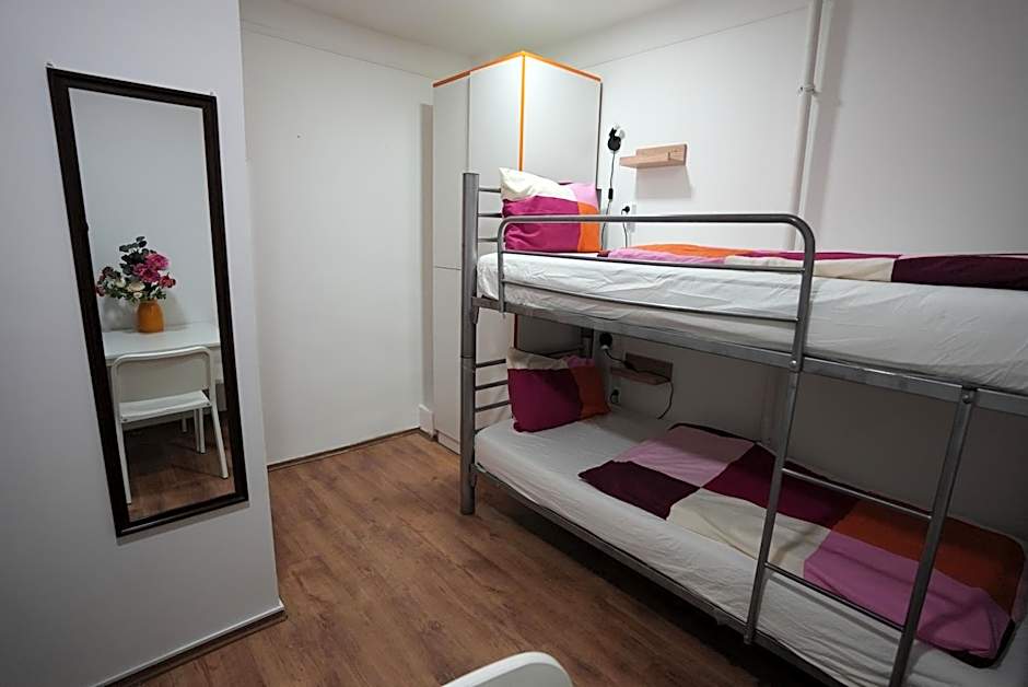 Center Hostel and Guest House