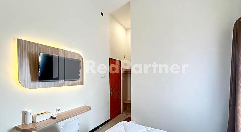 JENGGO Riverside RedPartners Kampung Inggris Pare