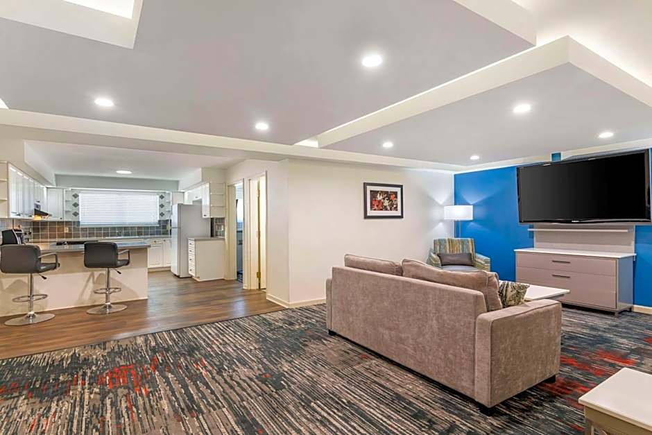 Best Western Plus Lake Lanier Gainesville Hotel & Suites