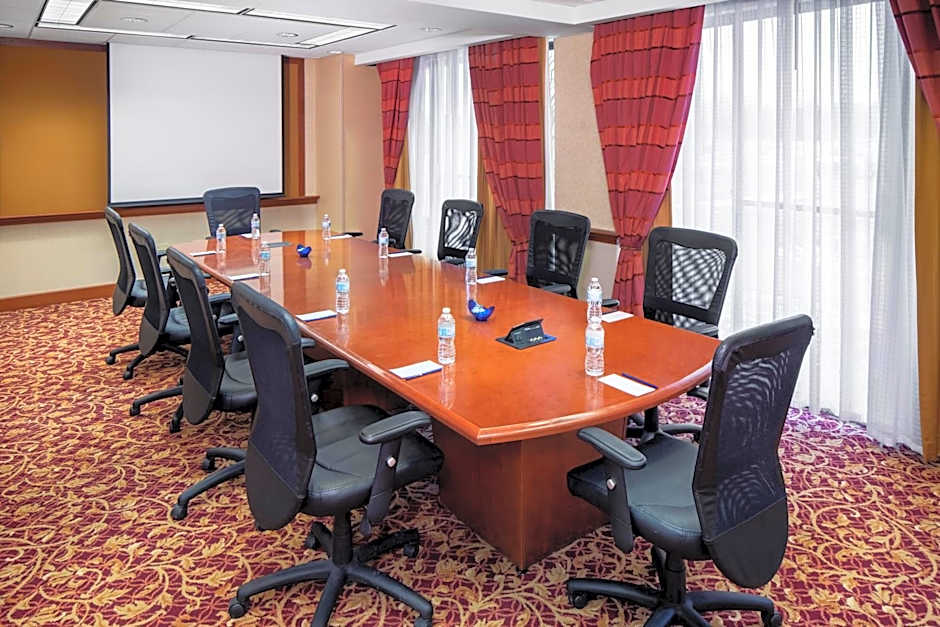 DoubleTree By Hilton Cleveland East Beachwood