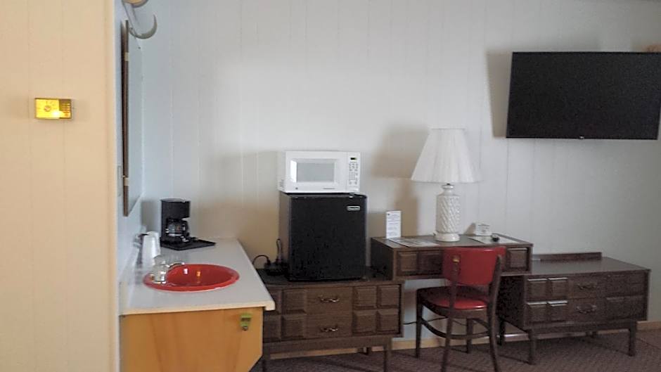 Cedars Motel