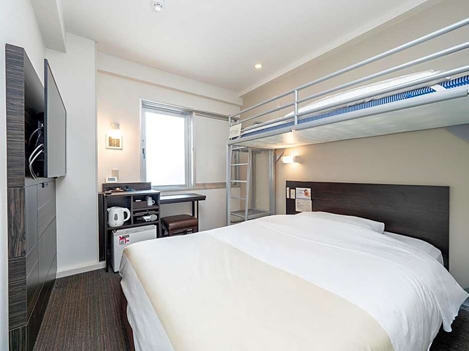 Super Hotel JR Shin-Osaka Higashiguchi