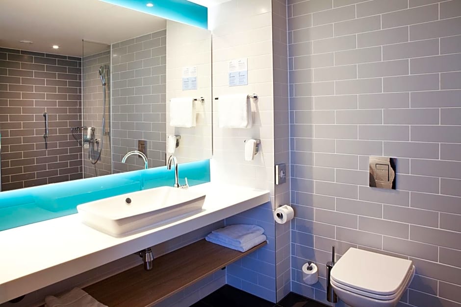 Holiday Inn Express And Suites Basel Allschwil By IHG