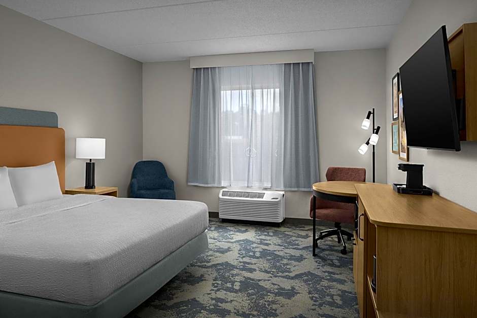 Hampton Inn By Hilton And Suites Charlotte Huntersville