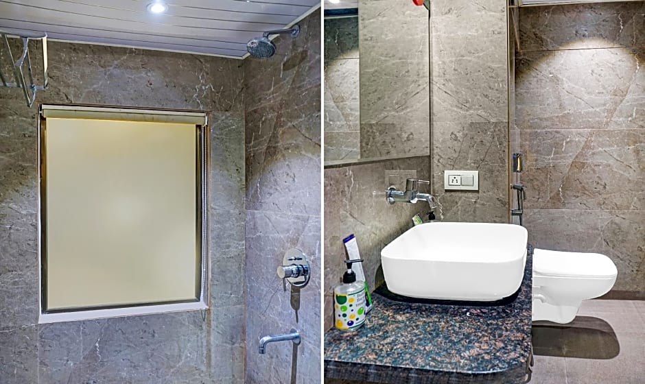 Treebo Trend Classic Grande, Camp