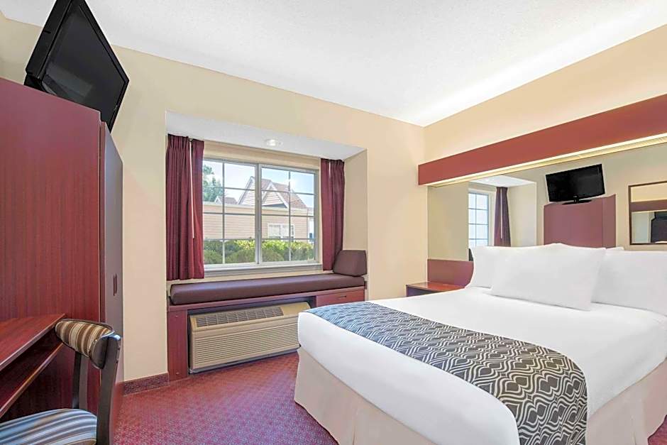 Microtel Inn & Suites By Wyndham Hamburg