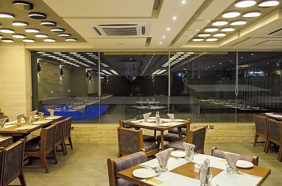 Hotel Grand Elegance