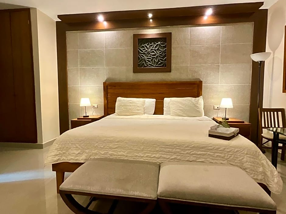 El Zaguán Colonial by GuruHotel