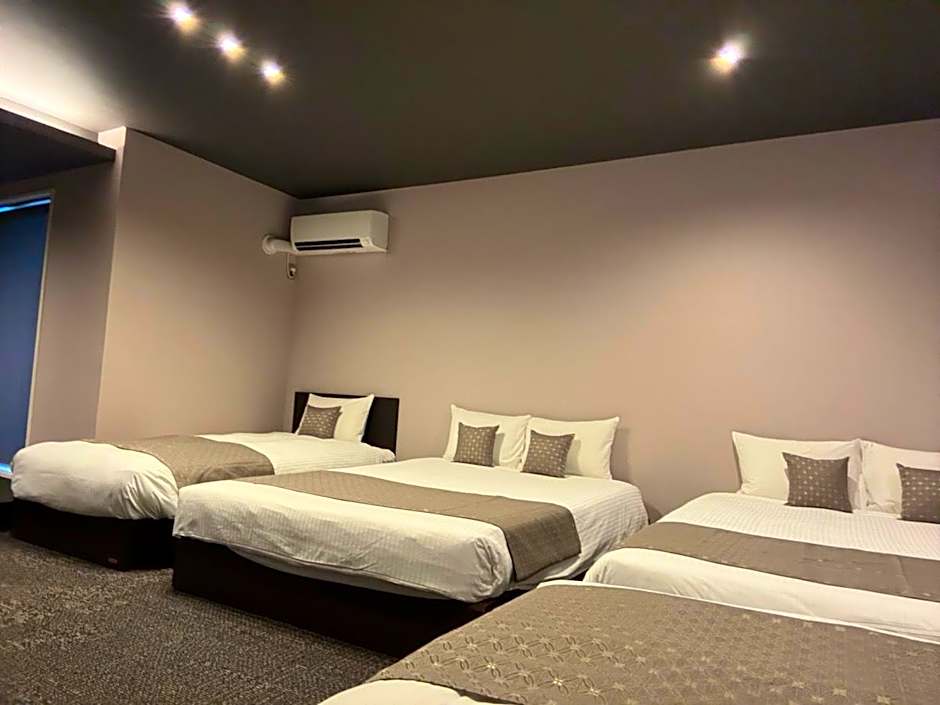 GRAND BASE Moji Nagomi